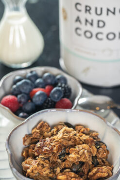 balducci granola crunch and coconut neumann weine original